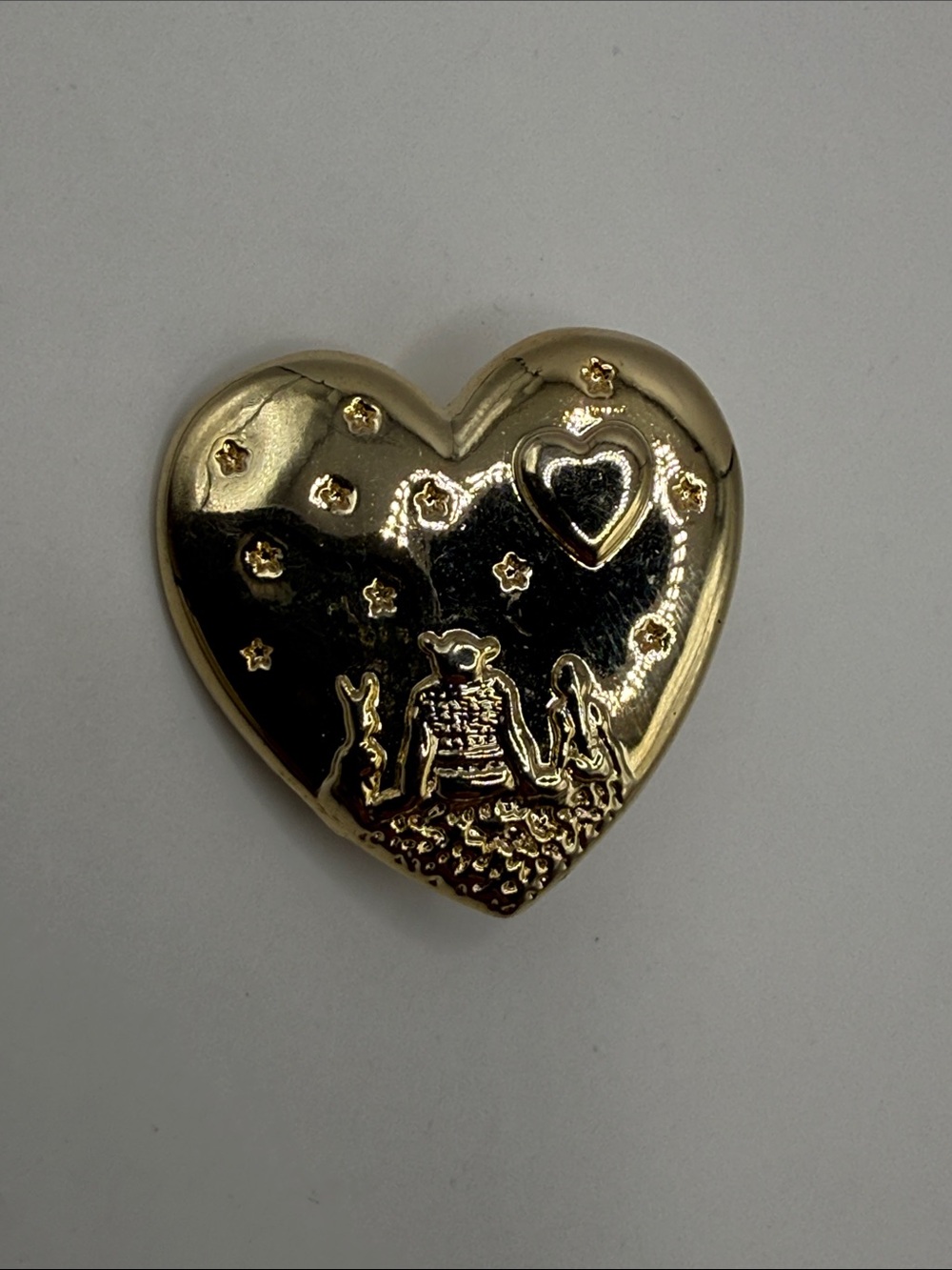 Vintage Gold Tone Dreamworks Variety Shrek Heart Brooch Pin